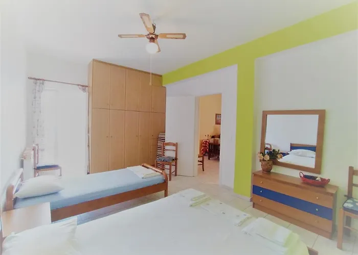 Διαμέρισμα Palaiopoli View *